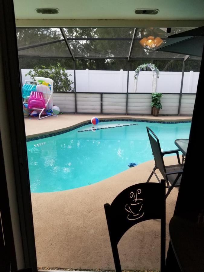 Beach More Worry Less Carrollwood Village エクステリア 写真